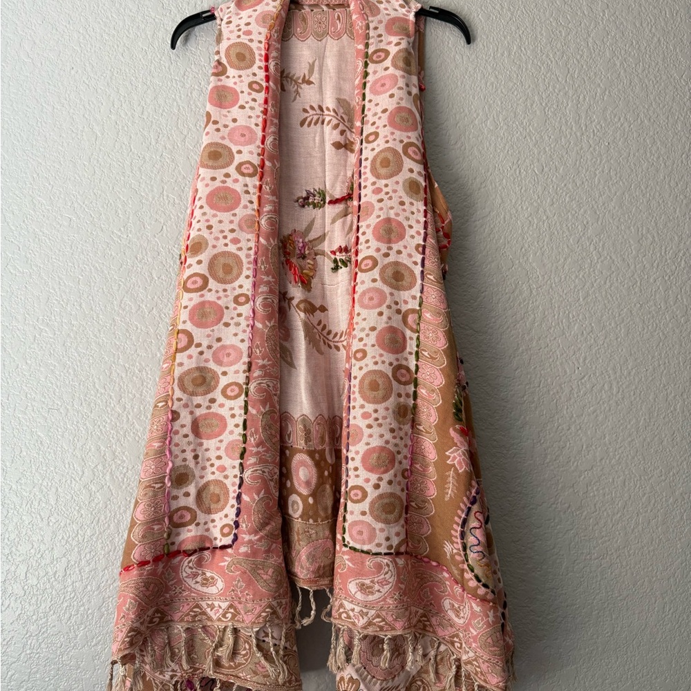 Raj Multicolor Patterned Cape - Picture 2 of 4